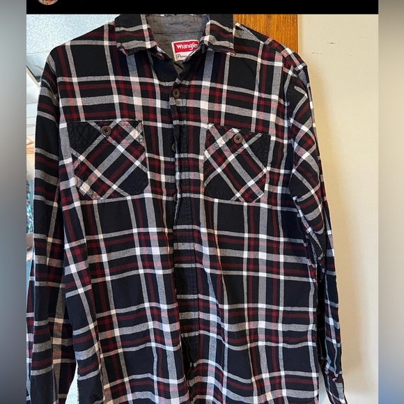 Wrangler button up - Picture 2 of 2